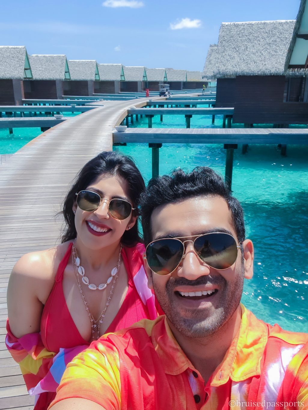 what to wear in Maldives couple