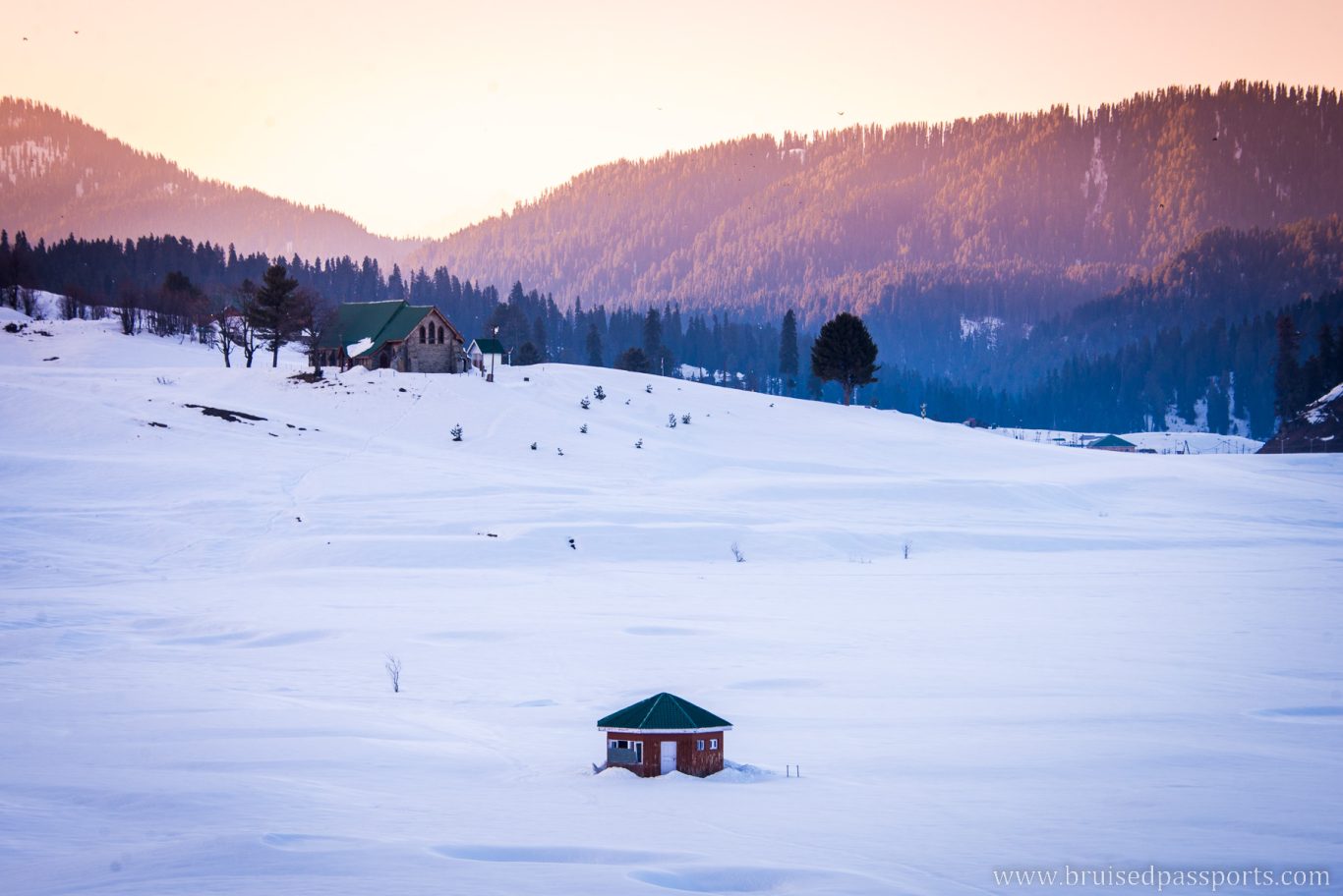 Planning the ultimate winter trip to Gulmarg - 10 Must Dos - Bruised  Passports